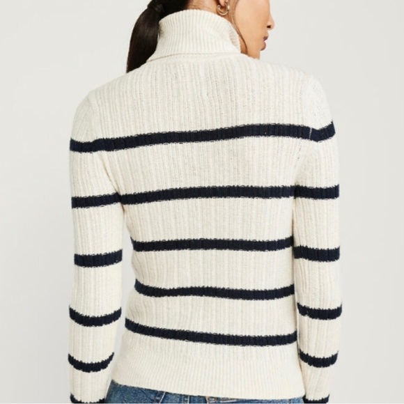 BNWT Abercrombie & Fitch Striped Turtleneck Sweater - Picture 6 of 6